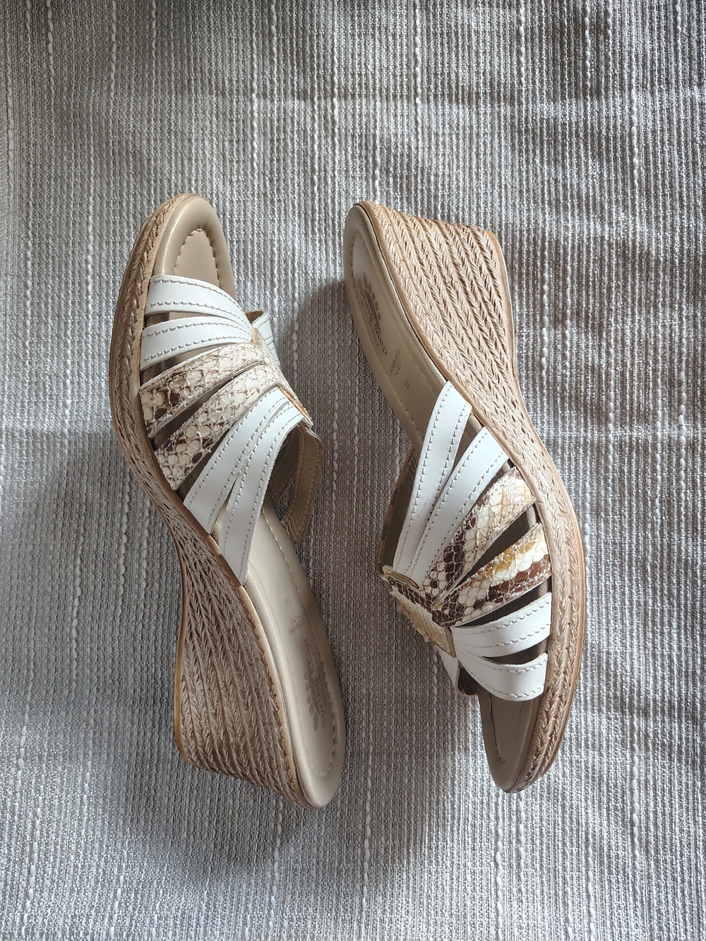Spring Step White Gold Leather Wedge Slide Sandals Made in Italy EU 38 US 7.5 - Picture 9 of 10